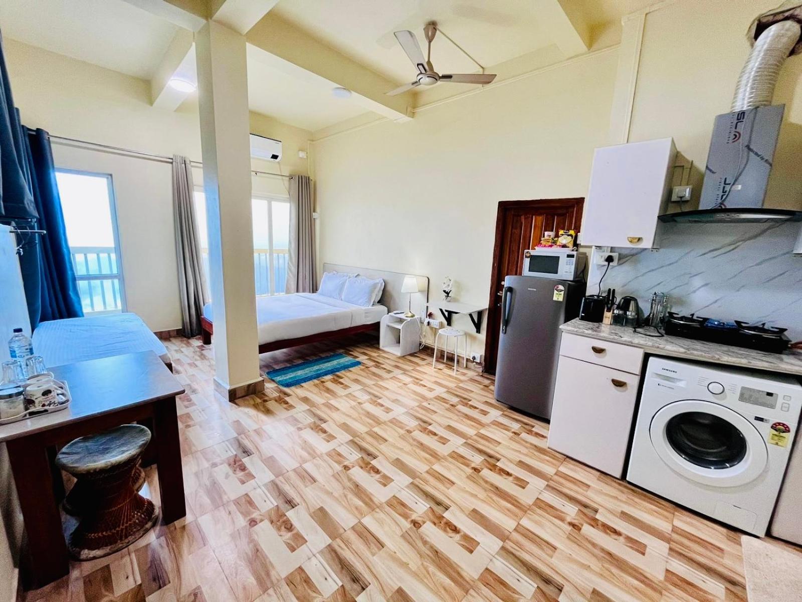 Aizawl Guest House Apartments エクステリア 写真