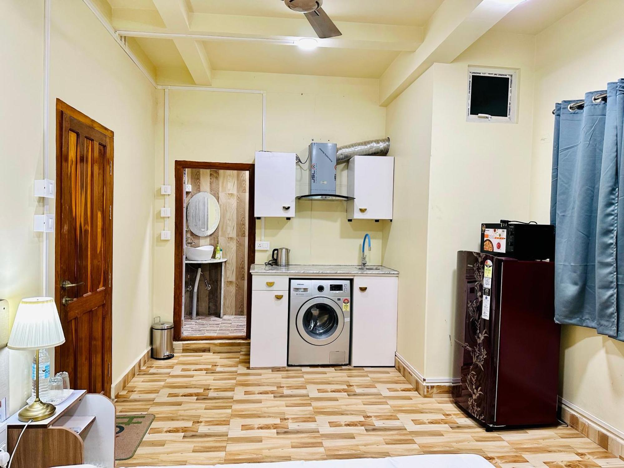 Aizawl Guest House Apartments エクステリア 写真