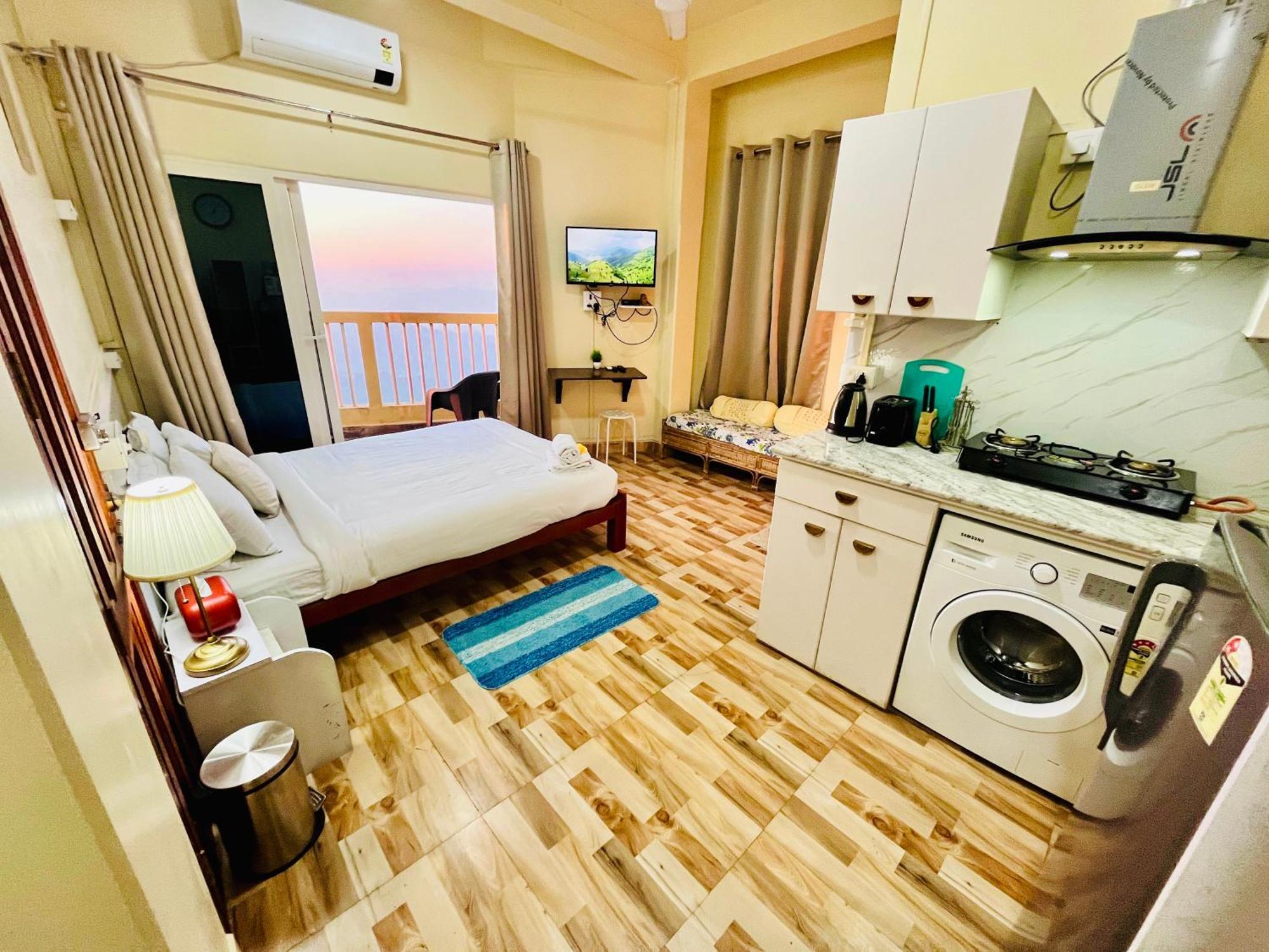 Aizawl Guest House Apartments エクステリア 写真